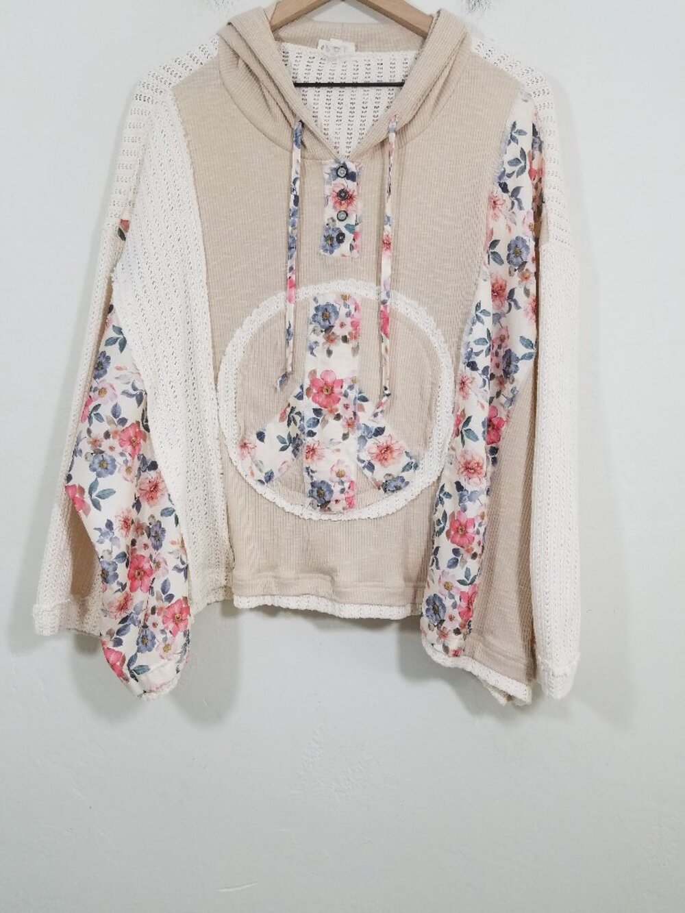 Like New POL Hooded Oversized Peace Patchwork Thermal Floral Top Long Sleeve S